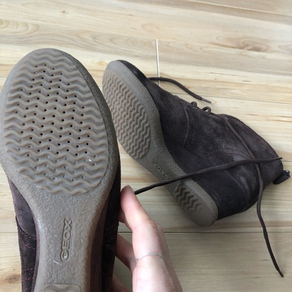 🤎HOST PICK🤎NEW Suede wedge shoes - Picture 7 of 7